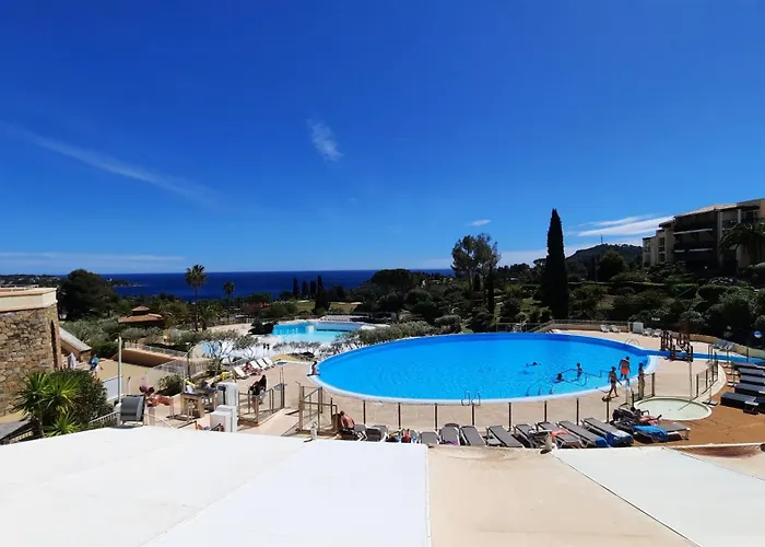 Апартаменты Huuummm C'est La ! Beau T2 Cap Esterel Village Avec Clim ! Сен-Рафаэль